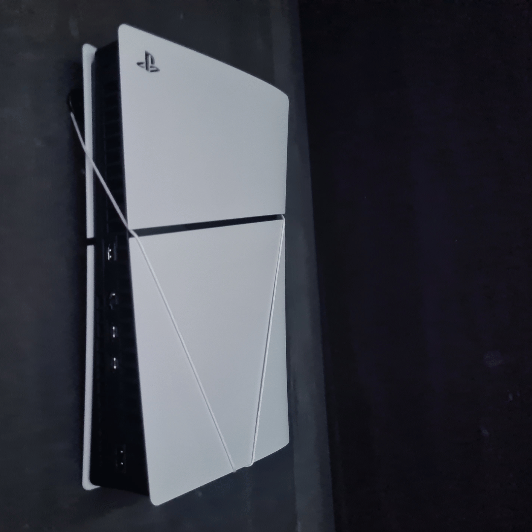 PS5 Slim vægbeslag fra FLOATING GRIP | SONY PlayStation 5 Slim